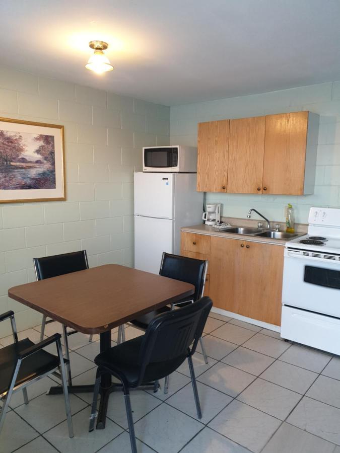 Chimo Motel Cochrane Extérieur photo