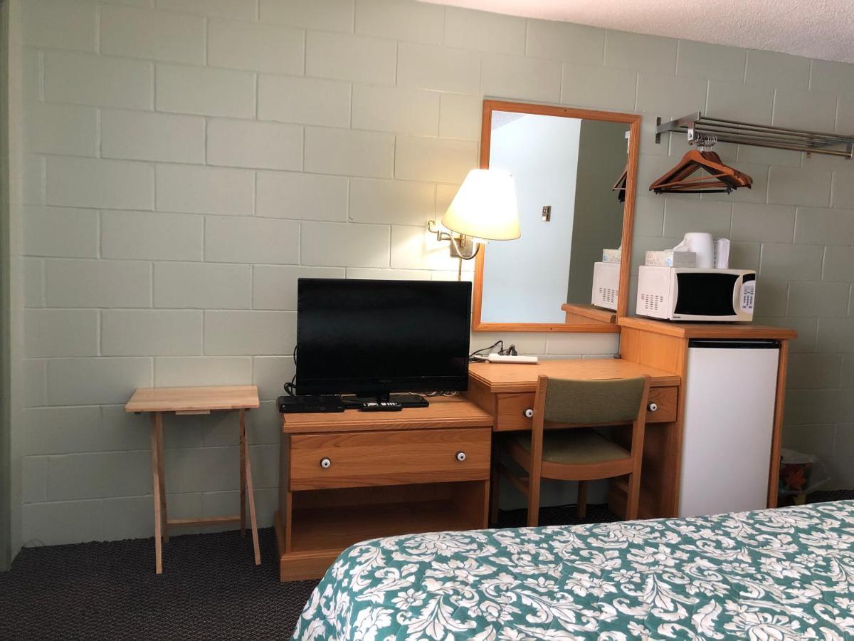 Chimo Motel Cochrane Extérieur photo