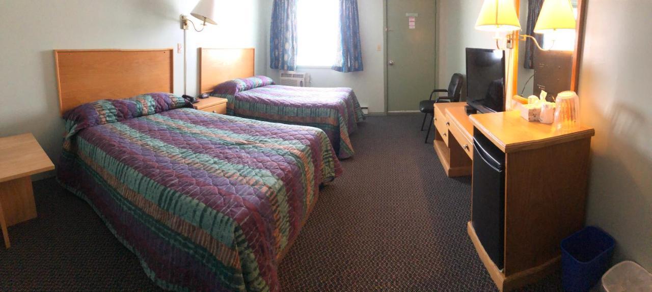 Chimo Motel Cochrane Extérieur photo