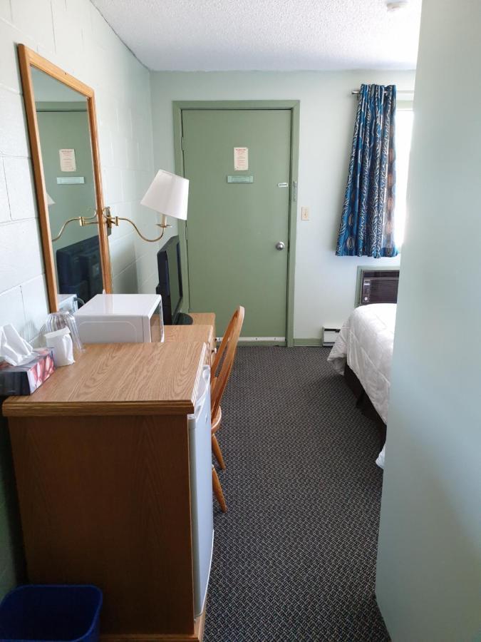 Chimo Motel Cochrane Extérieur photo